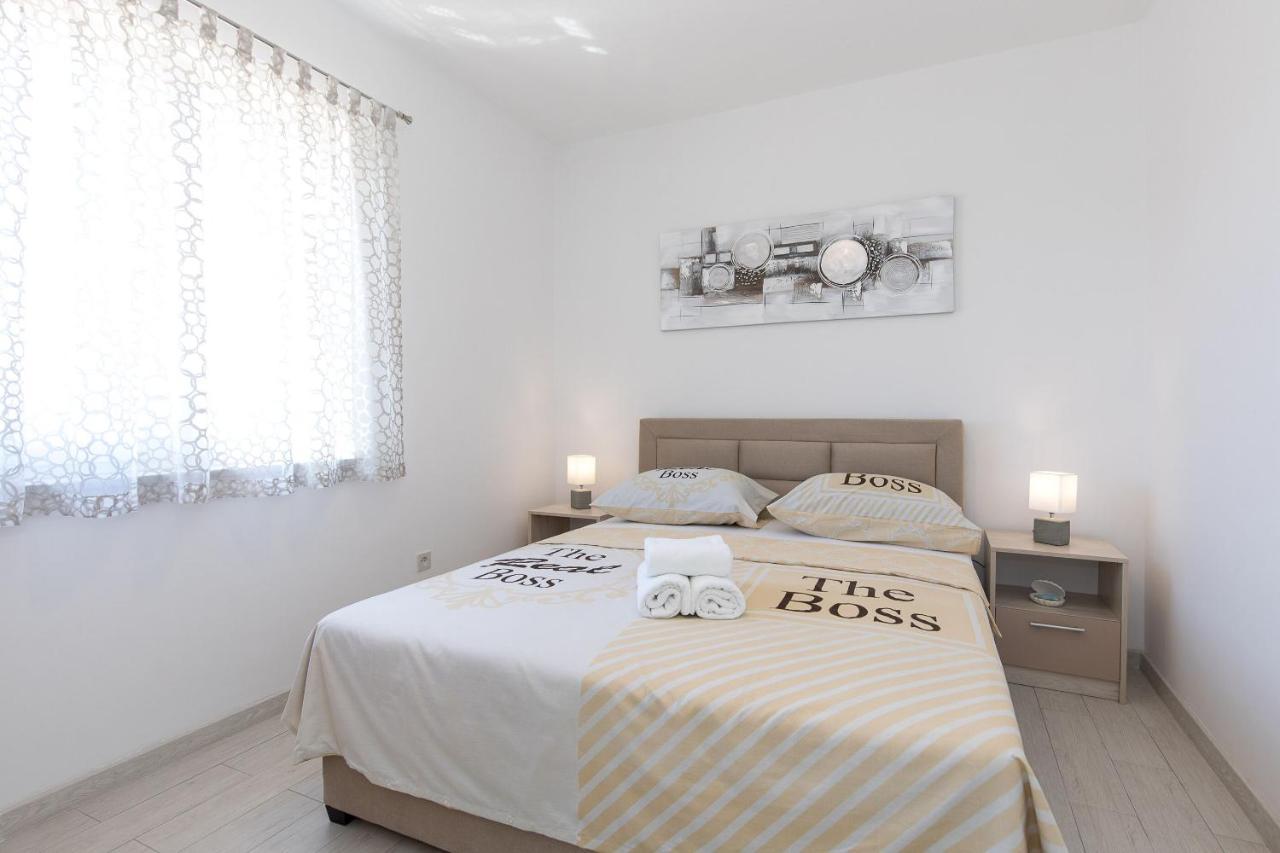 Apartment Oleander Punat Exterior photo