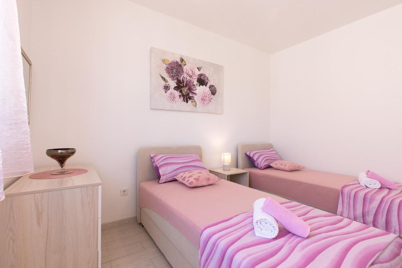 Apartment Oleander Punat Exterior photo